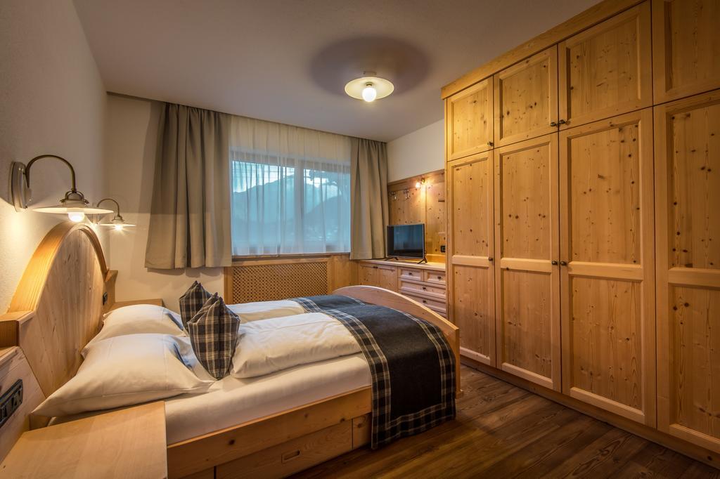 Chalet Prades Dolomiti Lodges La Villa  Værelse billede